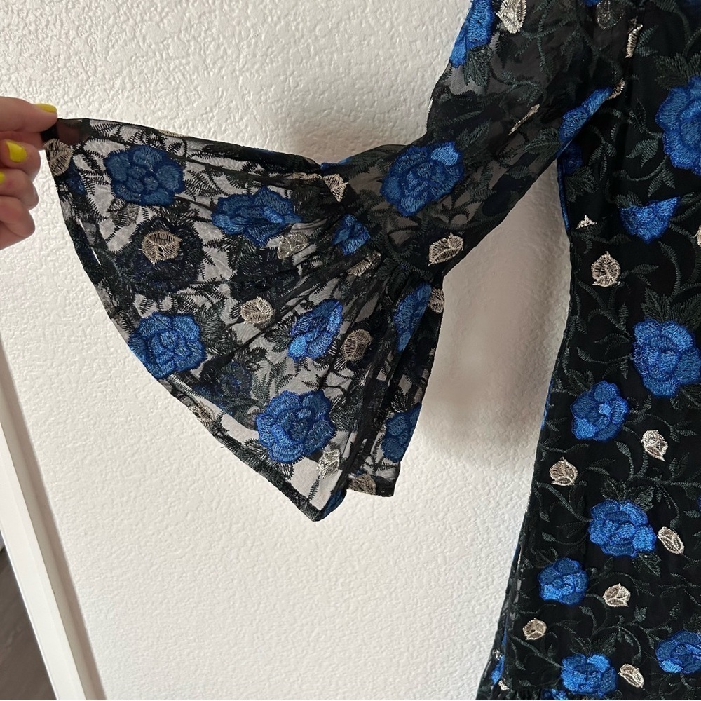 Calvin Klein Blue Ruffled Tiered Fit Bell Sleeve Formal, Cocktail Feminine Dress - Picture 5 of 14